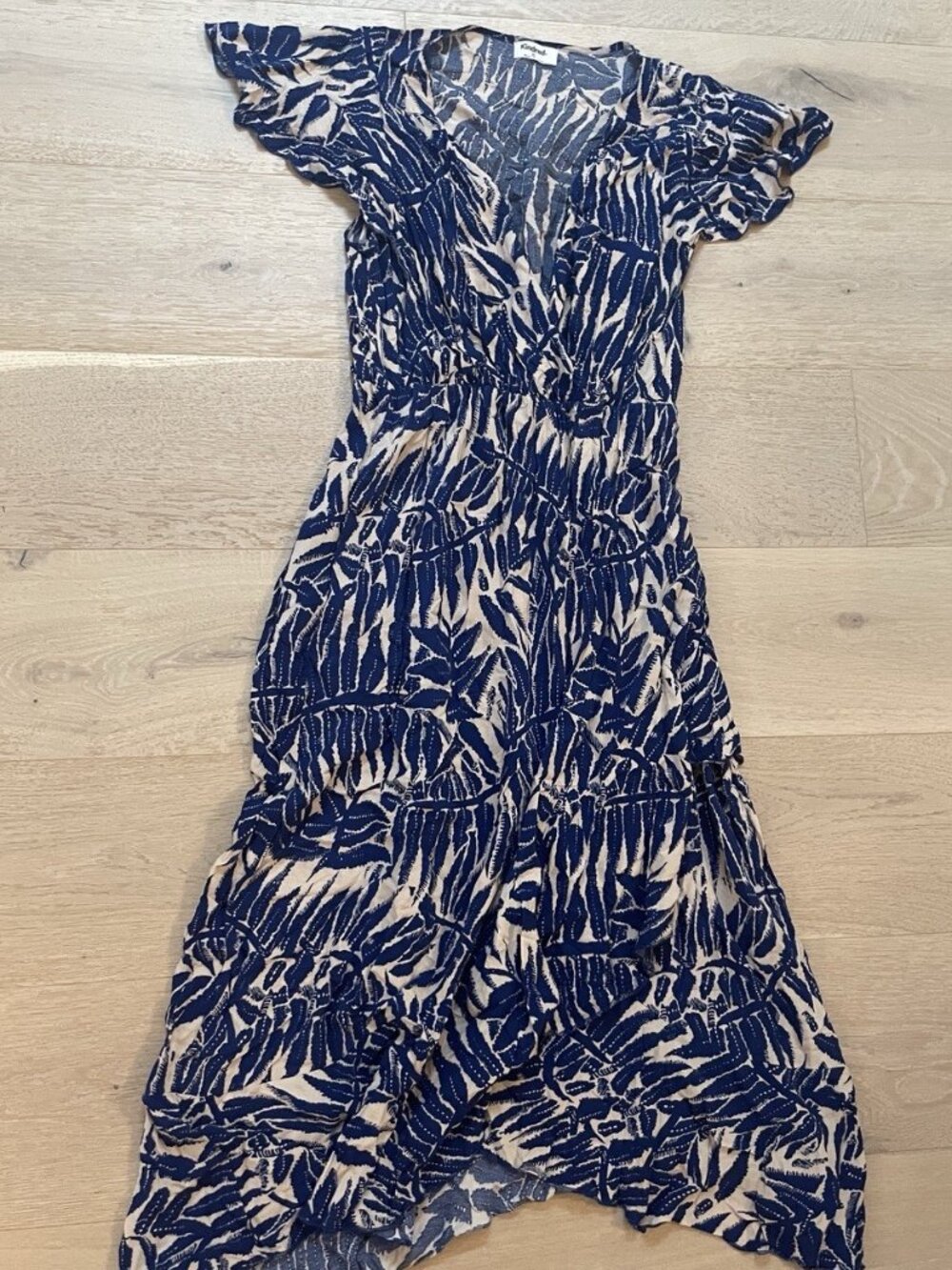 (SOLD) Kindred Anthropologie Maxi Dress Blue Leaves Flutter Sleeve, XL - Picture 5 of 8